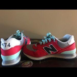 New Balance 574 Tennis Shoes Women